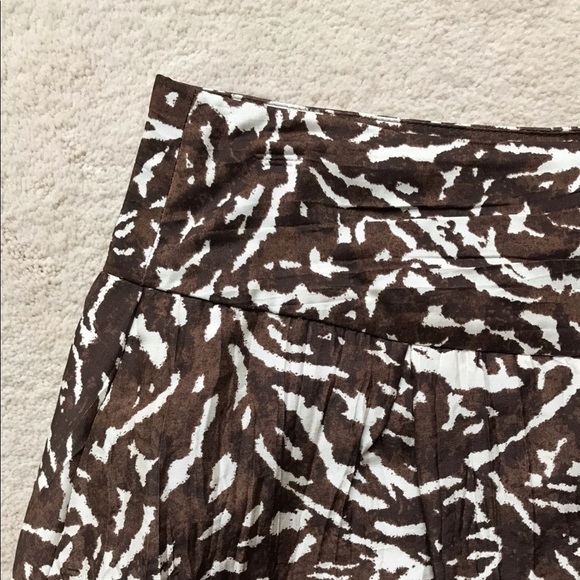 Banana Republic Brown and Cream Silk Tulip Skirt - Picture 3 of 4